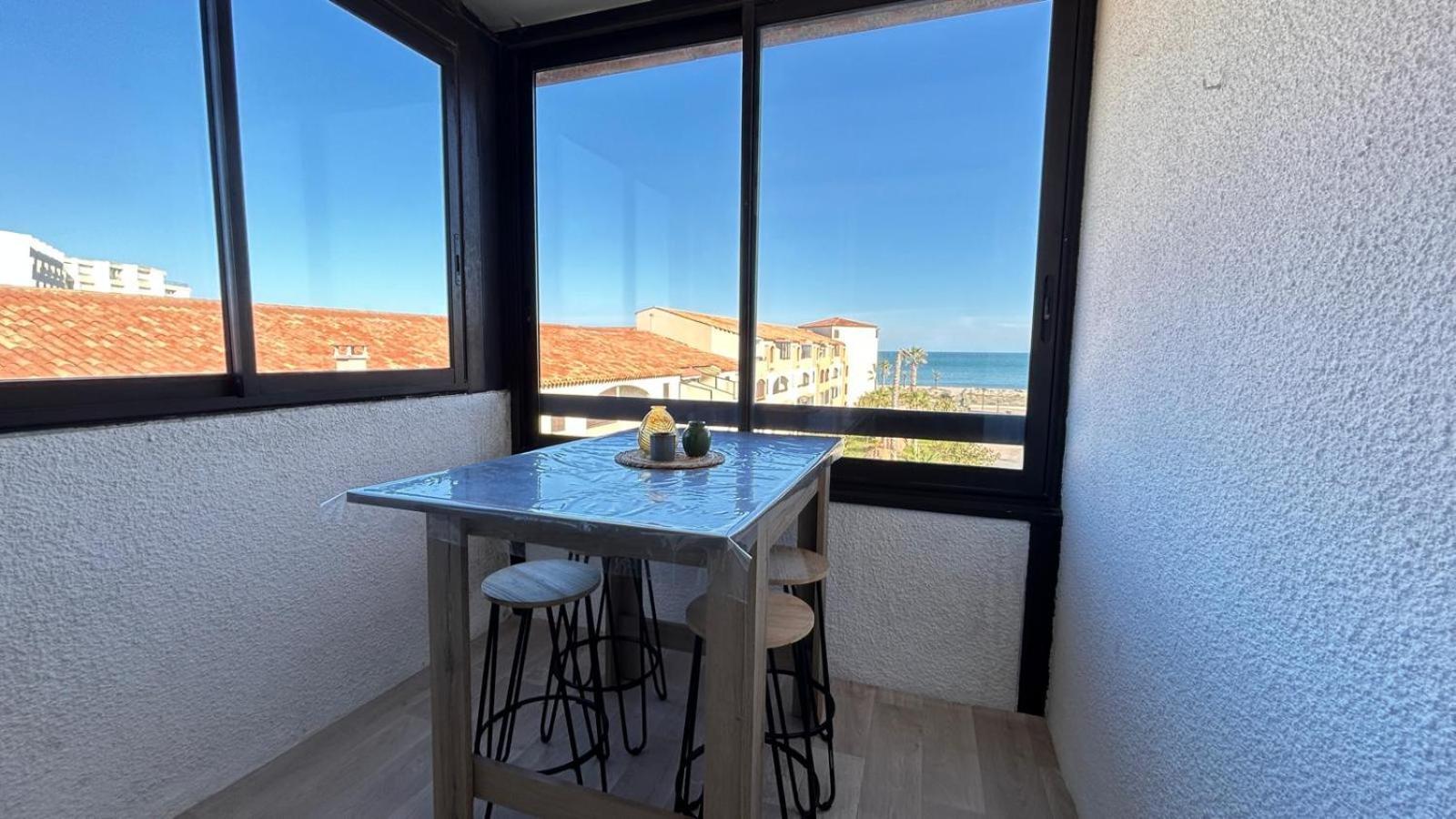 Appartement Le Barcares Avec Vue Sur Mer De Type T2 Location Arrivee A Partir De 15H Depart Maximum A 11H Location Du Samedi Au Samedi Juillet Et Aout المظهر الخارجي الصورة